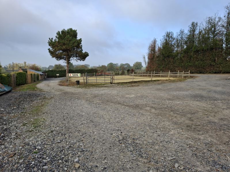 Aire camping-car  Landouzy-la-Cour (02140) - Photo 1